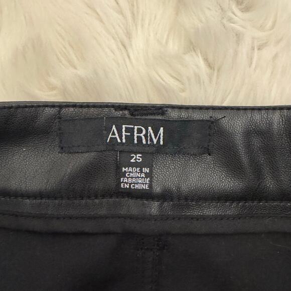 AFRM Serafina Triangle Cut Faux Leather Skirt 25 NWOT - Picture 5 of 10